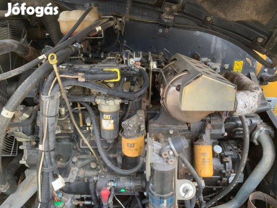 Caterpillar TH417C teleszkópos rakodó