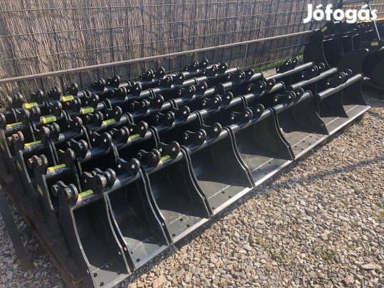 Caterpillar / CAT Mini árokásó / mélyásó