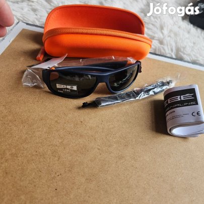Cébé Scrat 4-5 éves re napszemüveg új gyári tokjában