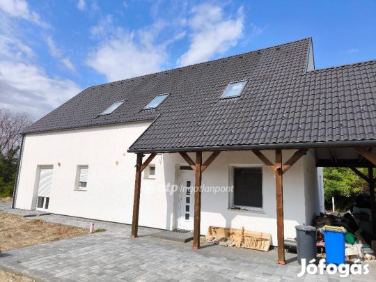 Ceglédberceli 172 nm-es ház eladó