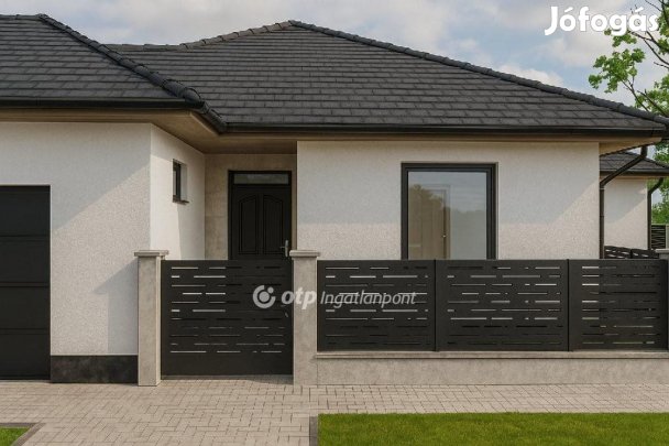 Ceglédi eladó 102 nm-es ház