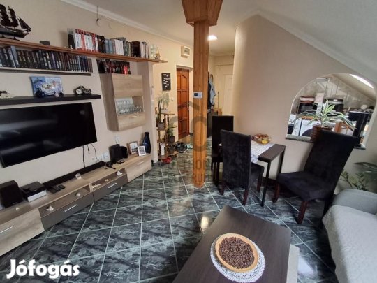 Ceglédi eladó 51 nm-es lakás