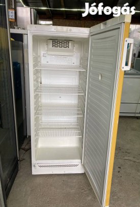 Cfks 411 légkeverős hűtő - 290 L