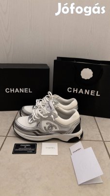 Chanel runner silver