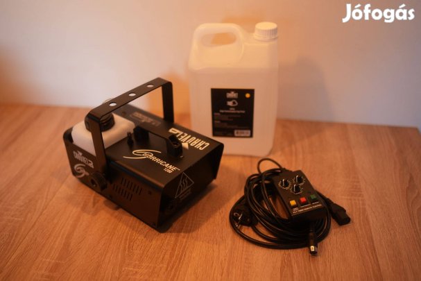 Chauvet DJ Hurricane 1200 füstgép + vezérlő és 5 liter folyadék