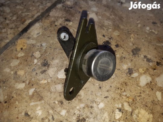 Chevrolet Aveo Csomagtérajtó Zárbetét