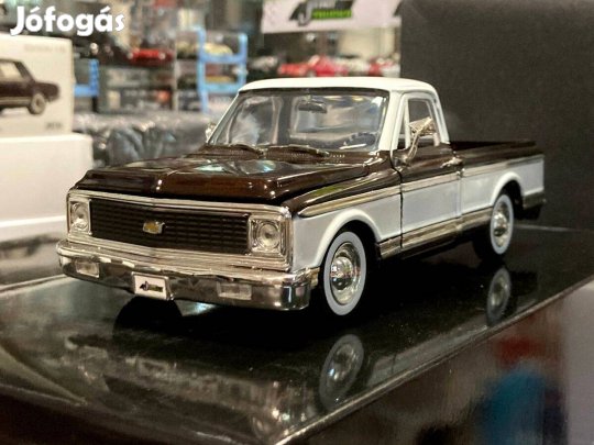 Chevrolet Chevy Cheyenne 1972 1:24 1/24 Jada
