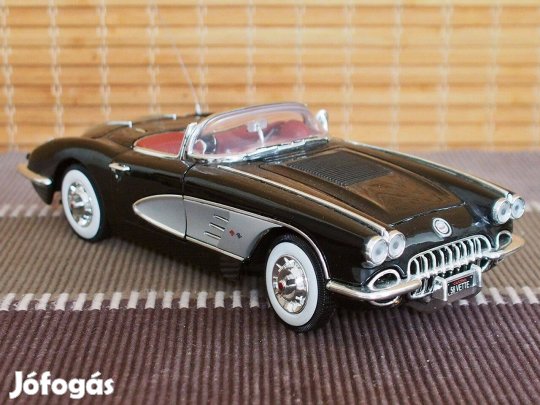 Chevrolet Corvette C1 (1958) modellautó 1:18