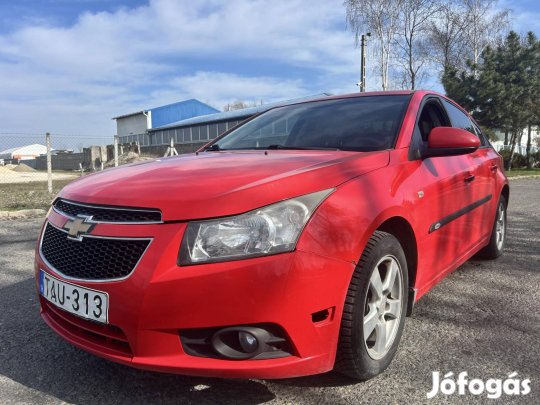 Chevrolet Cruze 1.6 Base ESC+TCS+SRS
