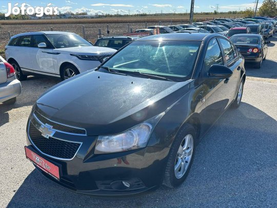 Chevrolet Cruze 1.6 LS kiterjesztett garanciáva...