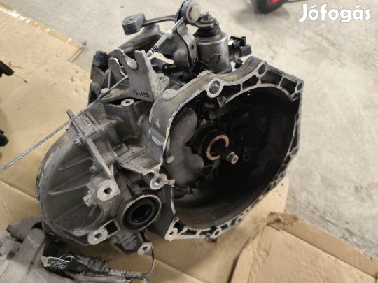 Chevrolet Cruze , Opel Astra J 1.7 D váltó