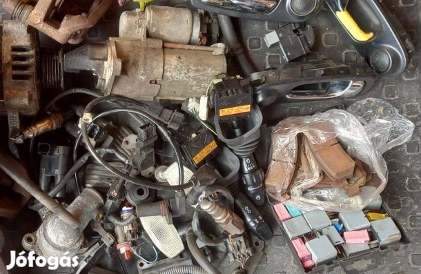 Chevrolet Lacetti 1.6 apróságok eladók