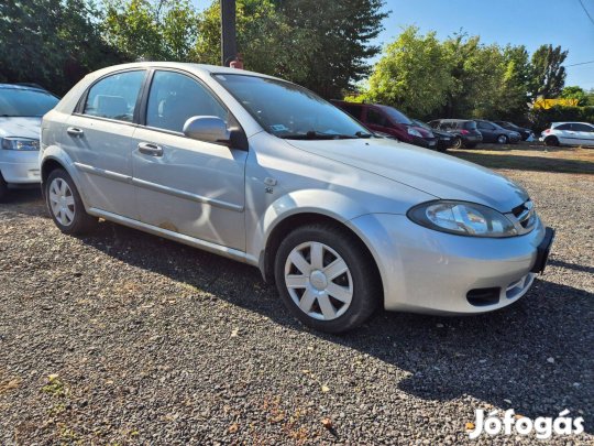 Chevrolet Lacetti 5 ajtós 2007-es Alkatrészei eladóak