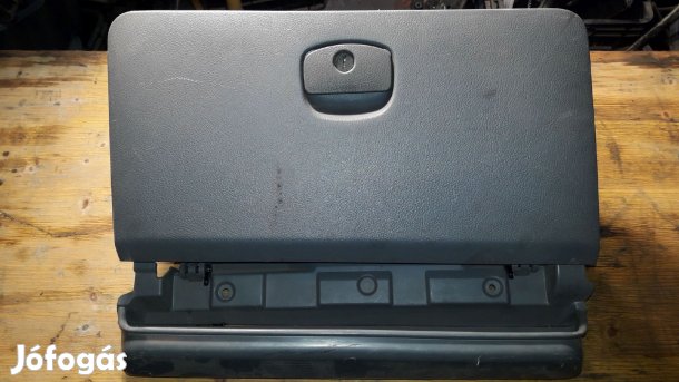 Chevrolet Lacetti Kesztyűtartó