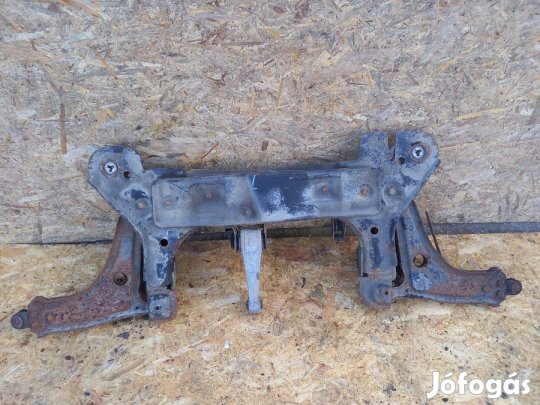 Chevrolet Lacetti (2005-2013)  1.4,1.6 Benzines Első Bölcső