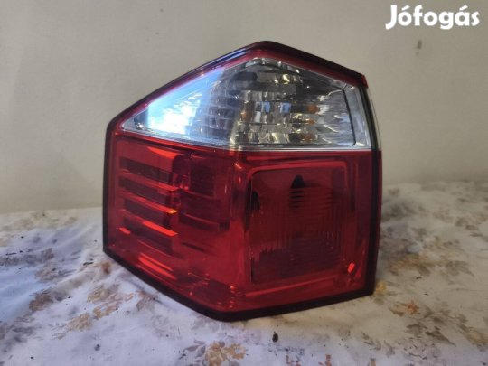 Chevrolet Orlando jobb , bal hátsó lámpa