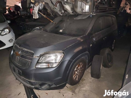 Chevrolet Orlando motorháztető