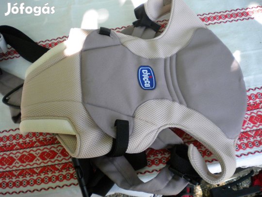 Chicco babahordozó kenguru