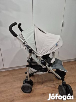 Chicco esernyőre csukható babakocsi megkímélt állapotban