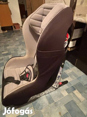 Chicco gyerekülés isofix és esernyőre csukható babakocsi