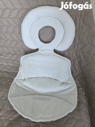 Chicco ülésszűkítő autós hordozóba
