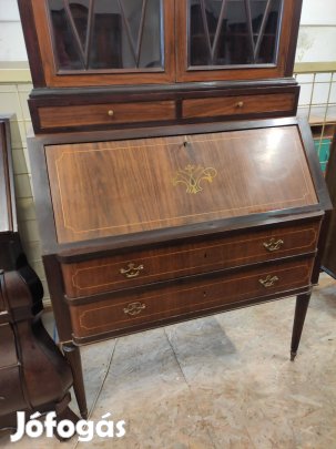 Chippendale szekreter