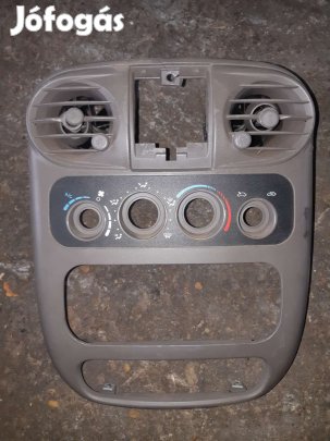 Chrysler PT Cruiser Középkonzol