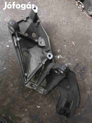 Chrysler PT Cruiser Motortartó Bak