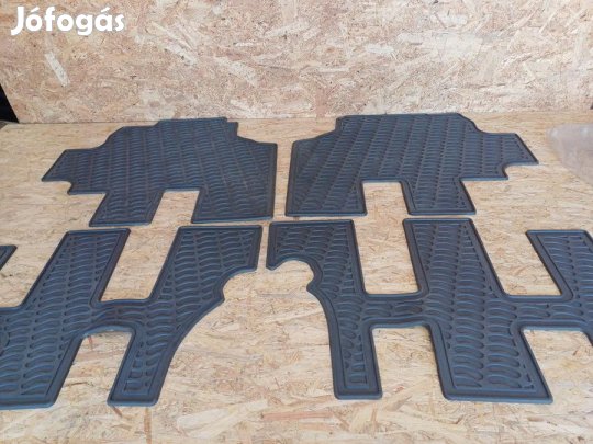 Chrysler Voyager (2002-2008)  Gumi Szőnyeg Garnitúra Új