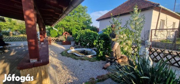 Cibakházán eladó egy 96 m2-es felújított családi ház
