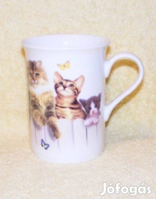 Cicás porcelán bögre