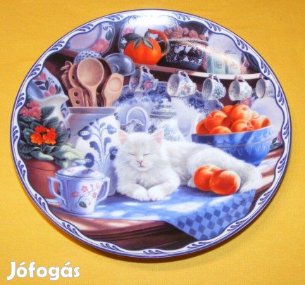 Cicás porcelán tányér