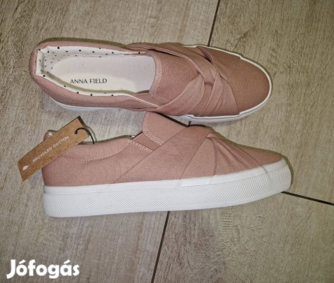 Címkés Anna Field 40 belebújós cipő