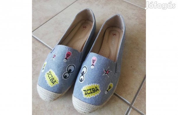 Cipő Új! Női / Kislány 37-es méret