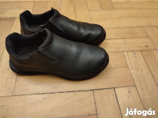 Cipő, felszolgáló cipő, 36-os, Shoes for Crews márkájú! Személyesen Bp