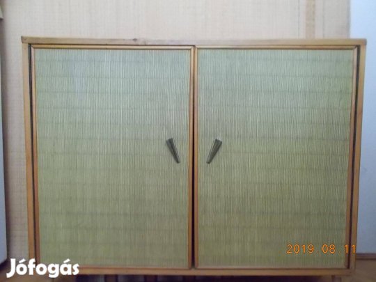 Cipős szekrény bambusz ajtókkal