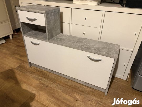 Cipőtároló szekrény