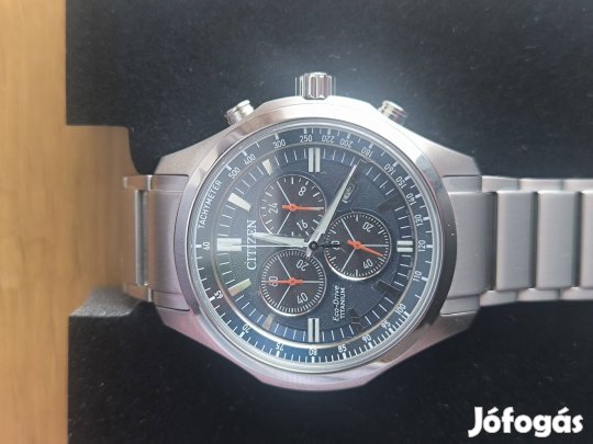 Citizen Eco-Drive (napelemes), titán tokos-szíjas, zafírkristály 