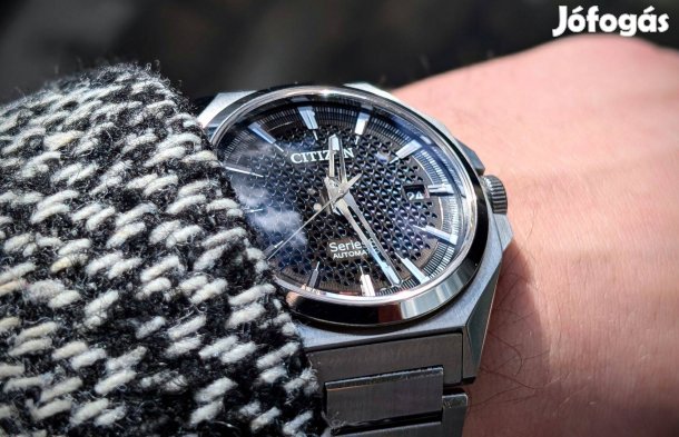 Citizen Series 8 NA1010-84X acél sportóra full set