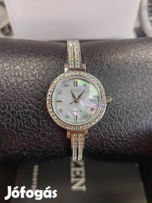 Citizen Silhouette kristály díszítésű Eco-Drive női karóra 2 év gari