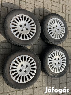 Citroën gyári felni, nyári gumikkal