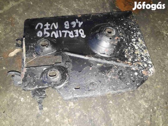 Citroen Berlingo 02-08 Akkumulátor Tartó