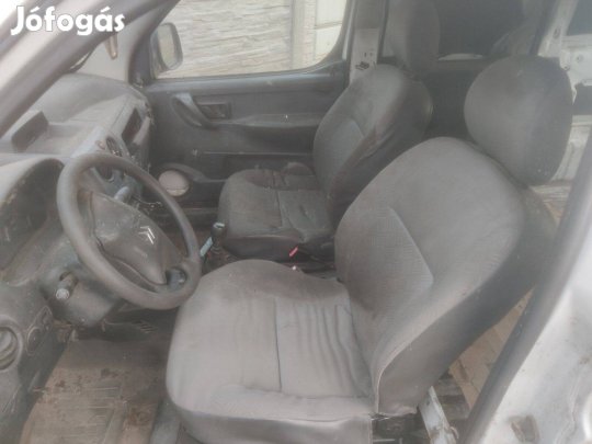Citroen Berlingo Peugeot Partner bal első ülés