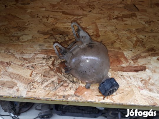 Citroen C3 Kiegyenlítő Tartály