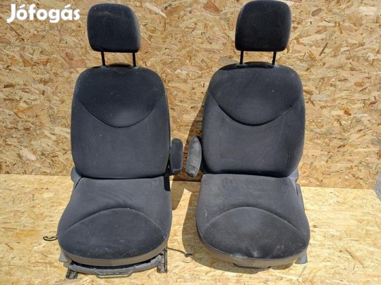 Citroen C3 (2002-2008)  Első Ülés Pár Kartámaszos