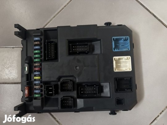 Citroen C3, Peugeot 208 biztosítéktábla 9666952280