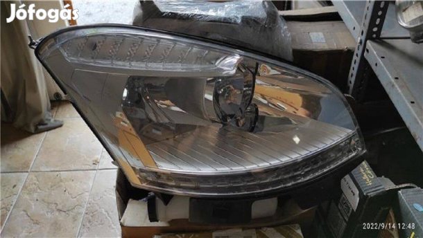 Citroen C4 Picasso fényszóró jobb 2011 -