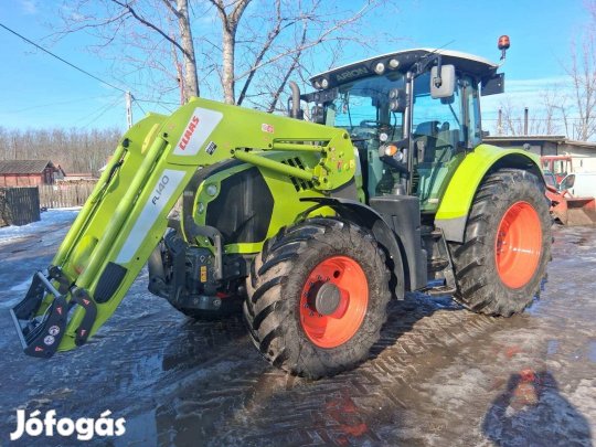 Claas Arion 620 +homlokrakodó