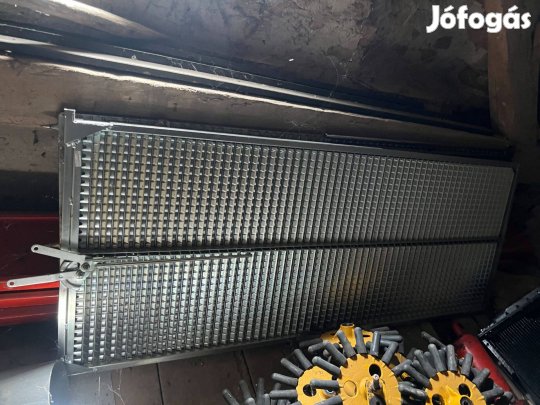 Class Mega 208-218-as felsőrosta