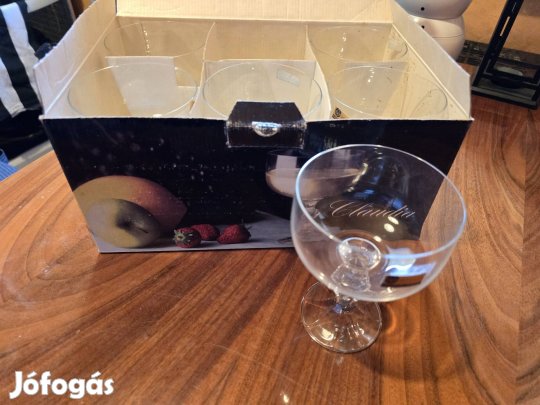 Claudia Cseh kristály pezsgős pohár készlet 6db-os.